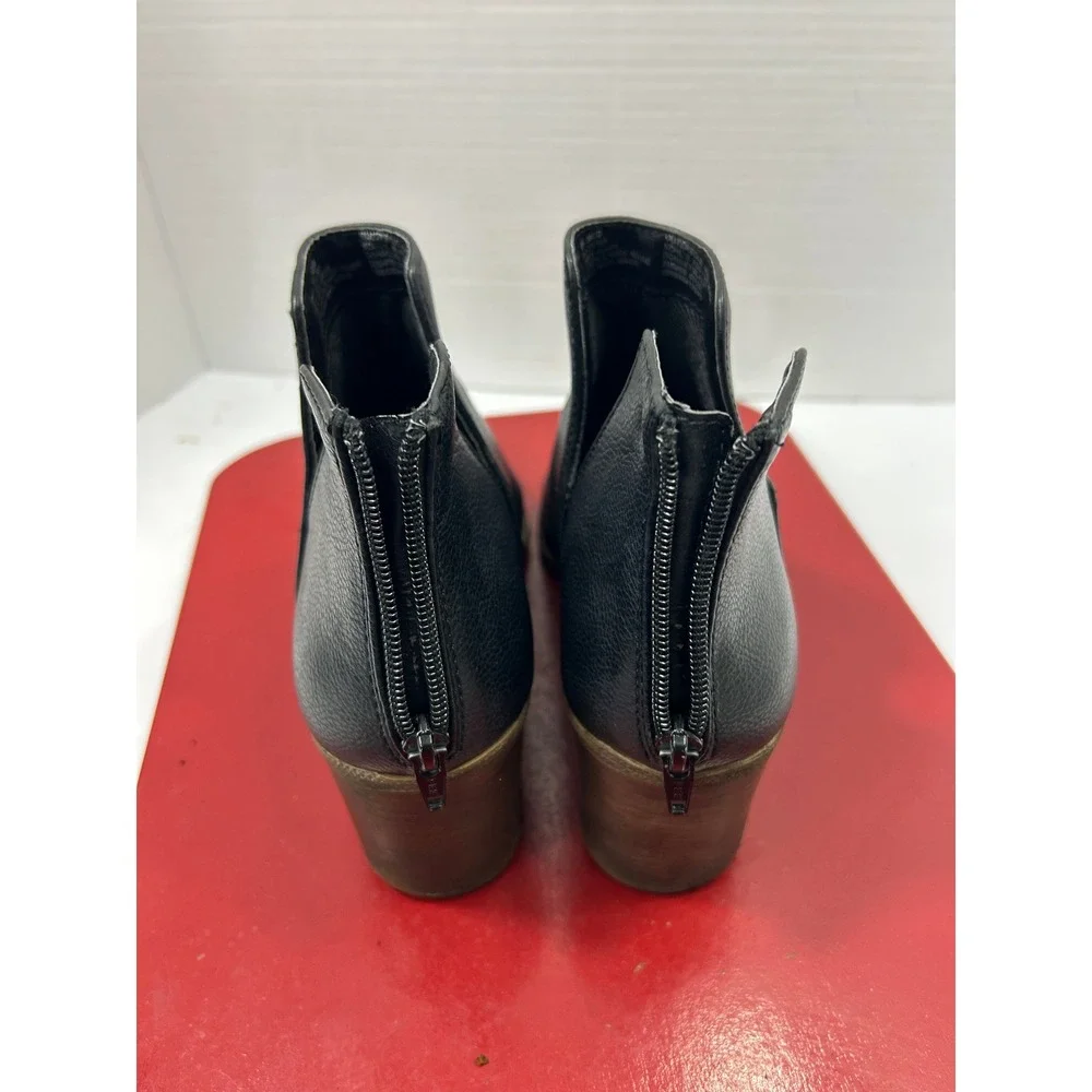 Sonoma Pebbled Ankle Boots 8.5 Black Side Cutout Block Heel Minimalist Boho Chic